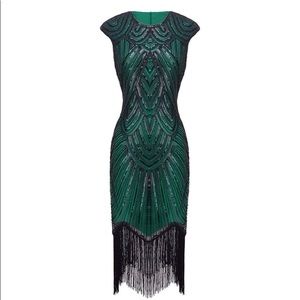 1920s Sequined Embellished Tassels Hem Flapper Dress comes with headband